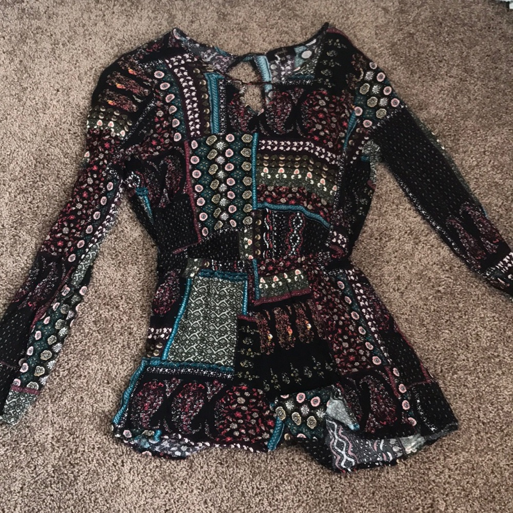 adorable patterned romper!!